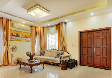 3 Bedroom Villa For Sale - Borey Angkor Palace, Svay Dangkum, Siem Reap thumbnail