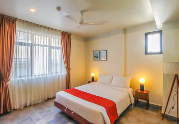 4 Bedrooms Serviced Apartment For Rent - Wat Phnom, Phnom Penh thumbnail