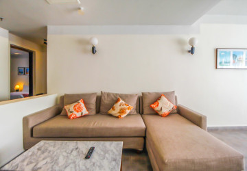 4 Bedrooms Serviced Apartment For Rent - Wat Phnom, Phnom Penh thumbnail