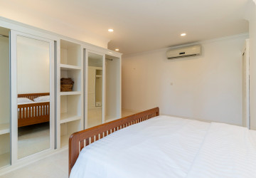 4 Bedroom Apartment  For Rent - BKK1, Phnom Penh thumbnail