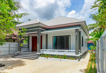 2 Bedroom Villa For Rent - Sala Kamreuk, Siem Reap thumbnail