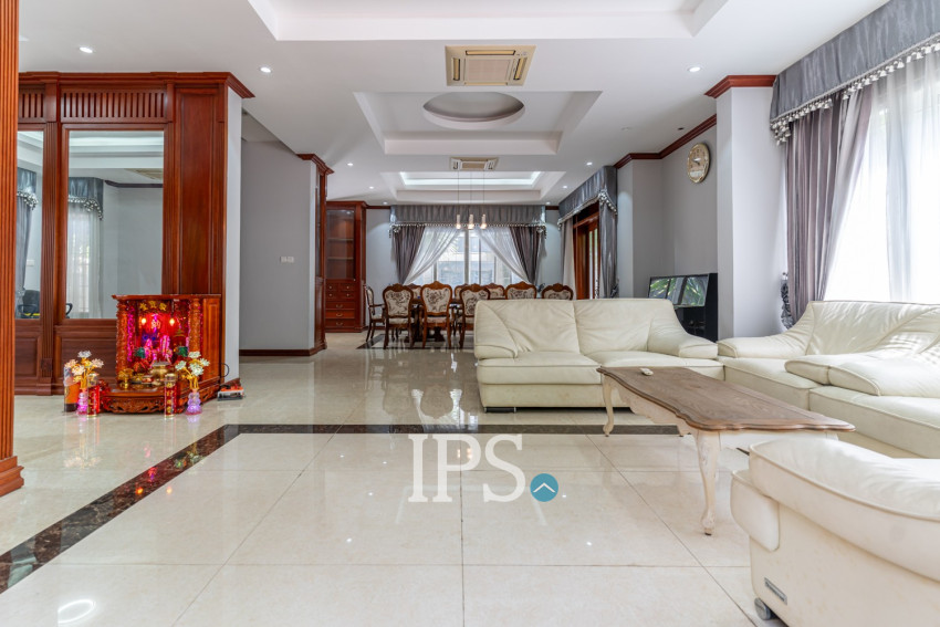 3 Bedroom Villa For Rent - Bassac Garden City, Tonle Bassac, Phnom Penh