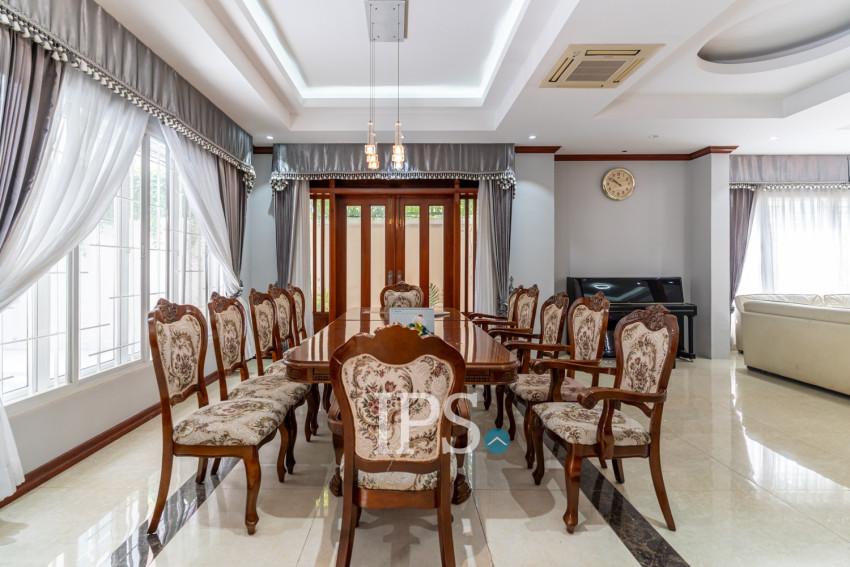 3 Bedroom Villa For Rent - Bassac Garden City, Tonle Bassac, Phnom Penh