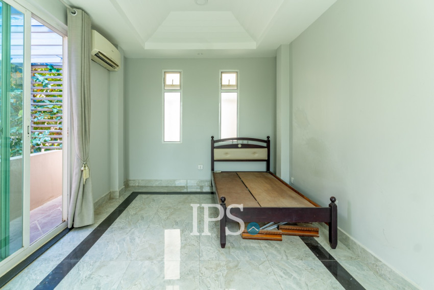 3 Bedroom Villa For Rent - Bassac Garden City, Tonle Bassac, Phnom Penh