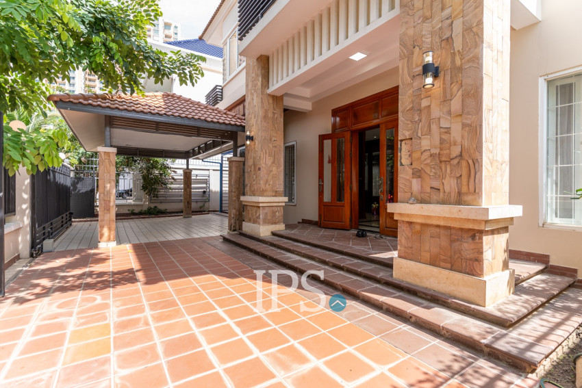 3 Bedroom Villa For Rent - Bassac Garden City, Tonle Bassac, Phnom Penh