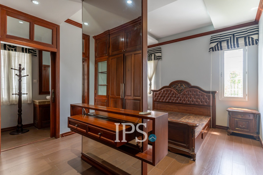 3 Bedroom Villa For Rent - Bassac Garden City, Tonle Bassac, Phnom Penh