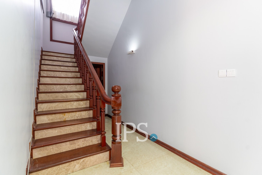 3 Bedroom Villa For Rent - Bassac Garden City, Tonle Bassac, Phnom Penh