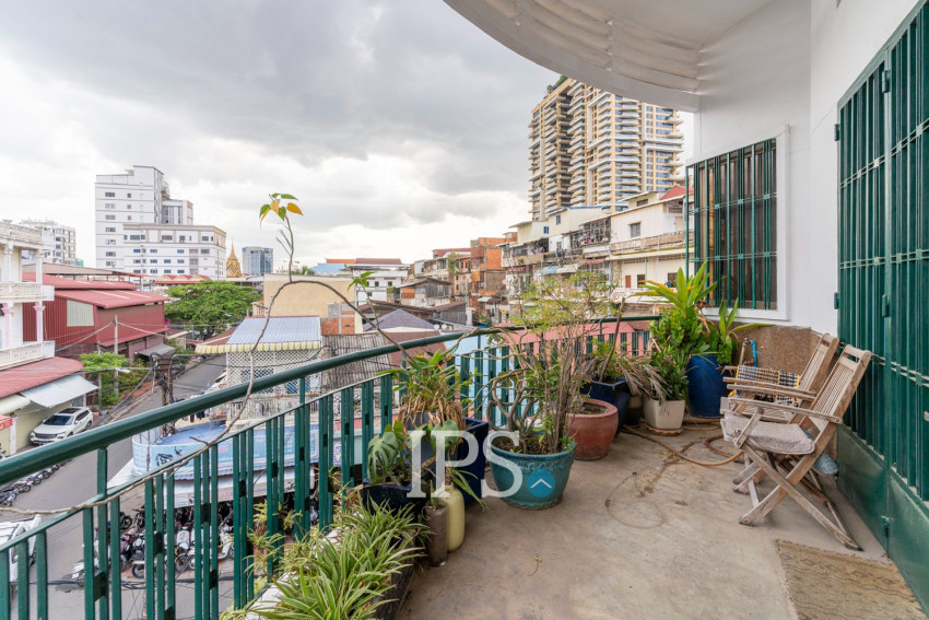 Renovated 1 Bedroom Apartment For Rent - BKK2, Phnom Penh