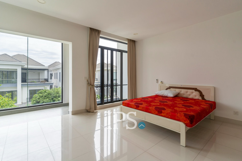 4 Bedroom Villa For Rent - Villa Town, Chak Angrae Kraom, Phnom Penh