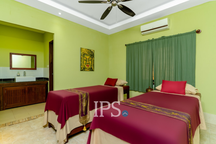 12 Bedroom Hotel Business For Sale - Slor Kram, Siem Reap