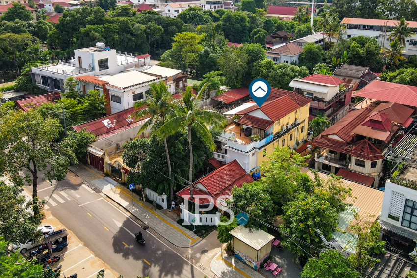 12 Bedroom Hotel Business For Sale - Slor Kram, Siem Reap