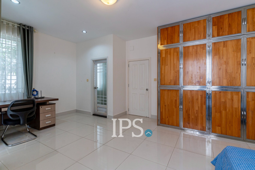 4 Bedroom Villa For Rent - Peng Houth The Star Natural, Chak Angrae Leu, Phnom Penh