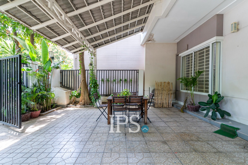 4 Bedroom Villa For Rent - Peng Houth The Star Natural, Chak Angrae Leu, Phnom Penh