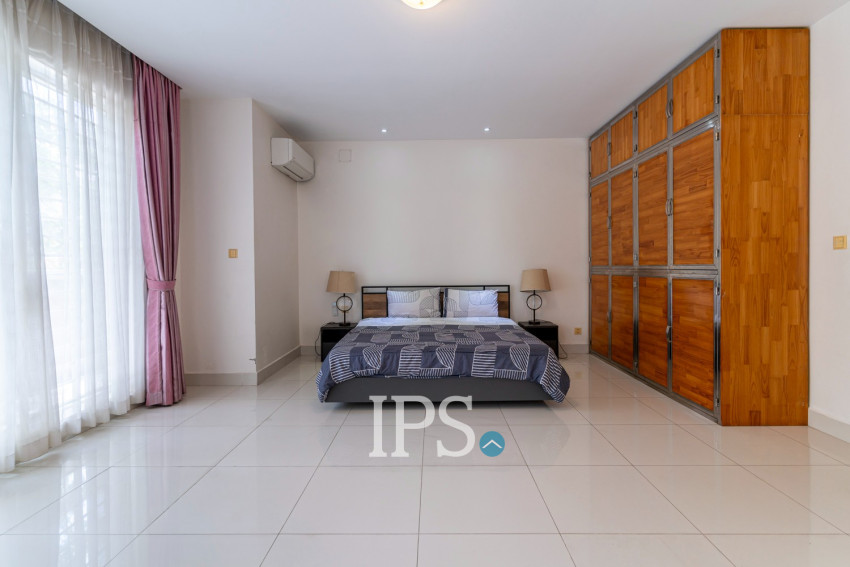 4 Bedroom Villa For Rent - Peng Houth The Star Natural, Chak Angrae Leu, Phnom Penh