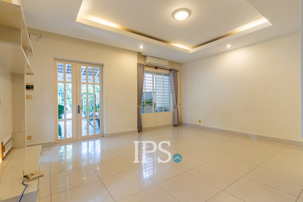 4 Bedroom Villa For Rent - Peng Houth The Star Natural, Chak Angrae Leu, Phnom Penh - Image 4