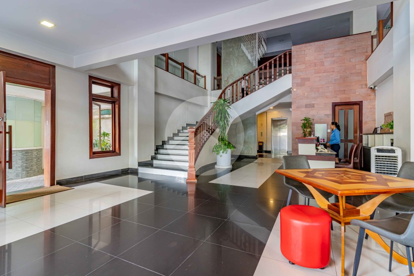 4 Bedroom Serviced Apartment For Rent - Tonle Bassac, Phnom Penh