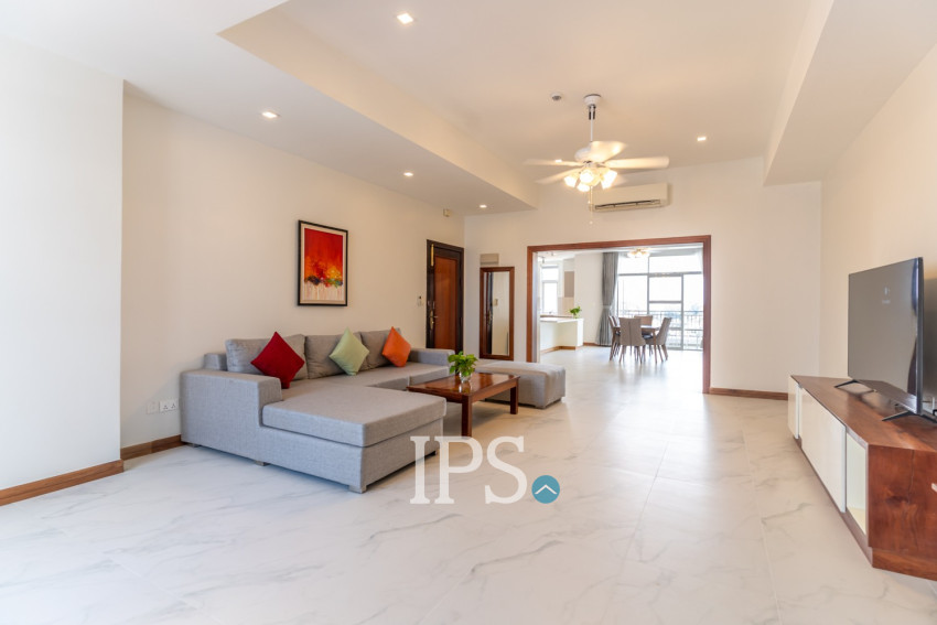 4 Bedroom Serviced Apartment For Rent - Tonle Bassac, Phnom Penh