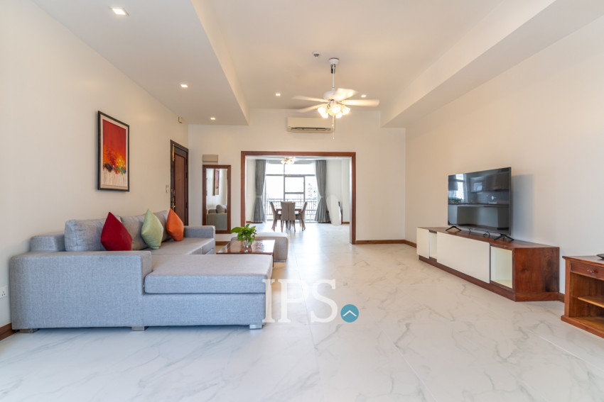 4 Bedroom Serviced Apartment For Rent - Tonle Bassac, Phnom Penh