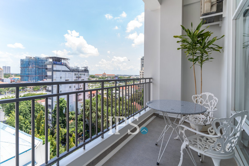 4 Bedroom Serviced Apartment For Rent - Tonle Bassac, Phnom Penh