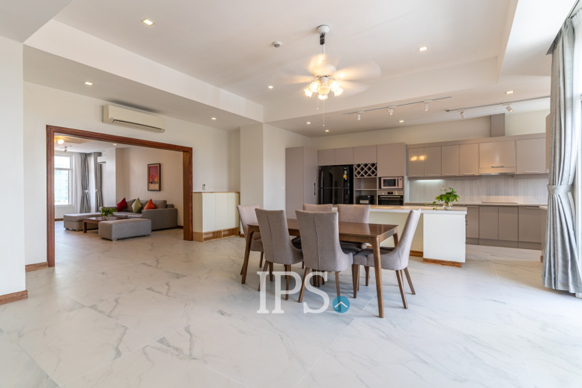 4 Bedroom Serviced Apartment For Rent - Tonle Bassac, Phnom Penh