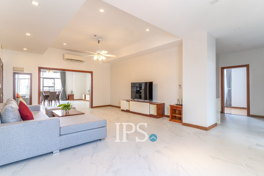 4 Bedroom Serviced Apartment For Rent - Tonle Bassac, Phnom Penh