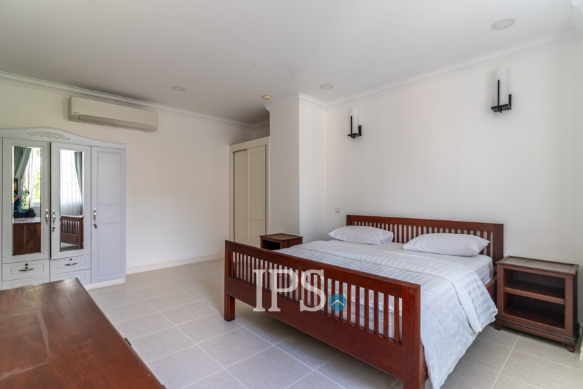 4 Bedroom Serviced Apartment For Rent - BKK1, Phnom Penh