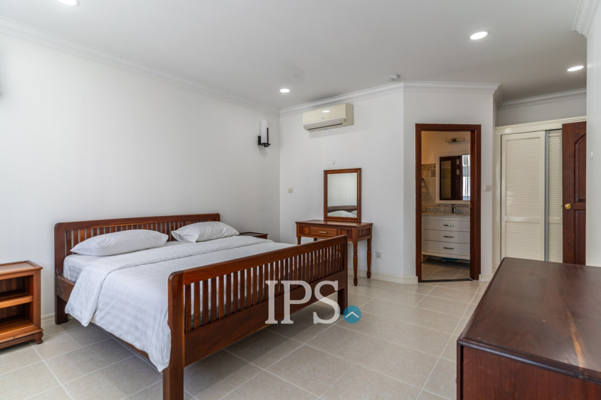 4 Bedroom Serviced Apartment For Rent - BKK1, Phnom Penh