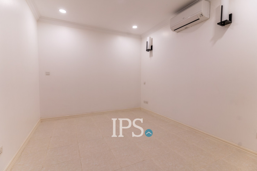 4 Bedroom Serviced Apartment For Rent - BKK1, Phnom Penh