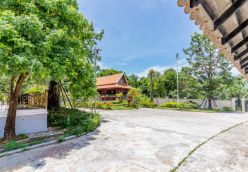 11 Bedroom Villa For Rent - Kep Province thumbnail