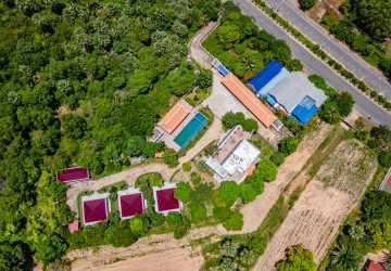 11 Bedroom Villa For Rent - Kep Province thumbnail