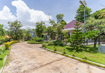 11 Bedroom Villa For Rent - Kep Province thumbnail