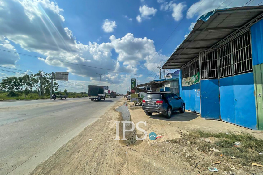 351 Sqm Land with Warehouse For  Sale - Samraong Kraom, Phnom Penh