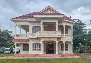 6 Bedroom Villa For Sale - Battambang Province thumbnail