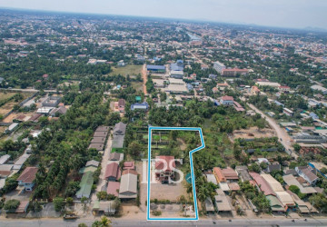 6 Bedroom Villa For Sale - Battambang Province thumbnail