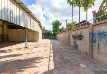 188 Sqm Warehouse For Rent - Chreav, Siem Reap thumbnail