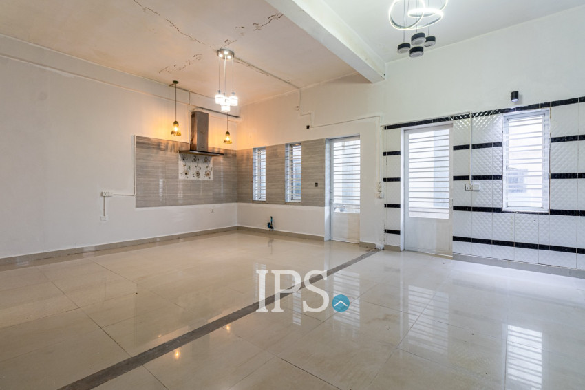 5 Bedroom Flat For Rent - Sala Kamruek, Siem Reap