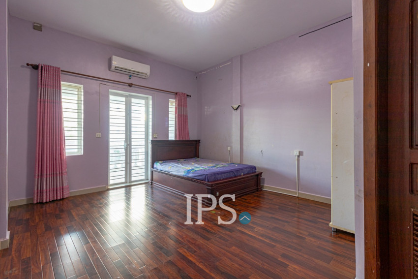 5 Bedroom Flat For Rent - Sala Kamruek, Siem Reap