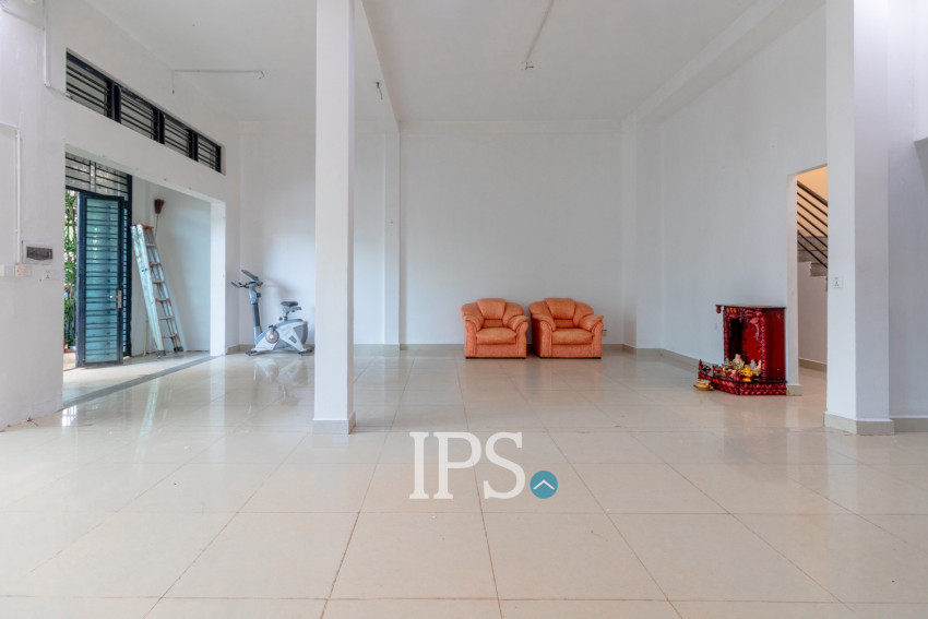 5 Bedroom Flat For Rent - Sala Kamruek, Siem Reap