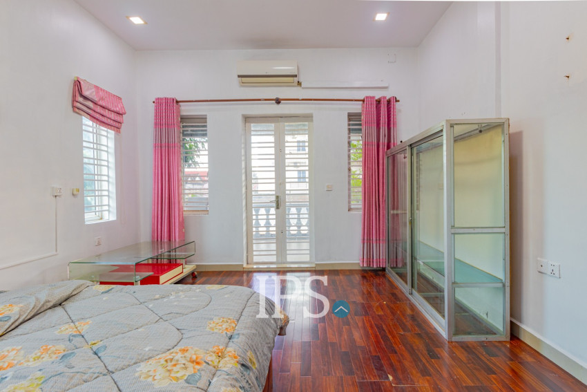 5 Bedroom Flat For Rent - Sala Kamruek, Siem Reap