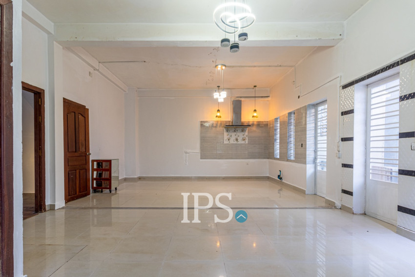 5 Bedroom Flat For Rent - Sala Kamruek, Siem Reap