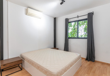 Renovated 1 Bedroom Apartment For Rent - Tonle Bassac, Phnom Penh thumbnail