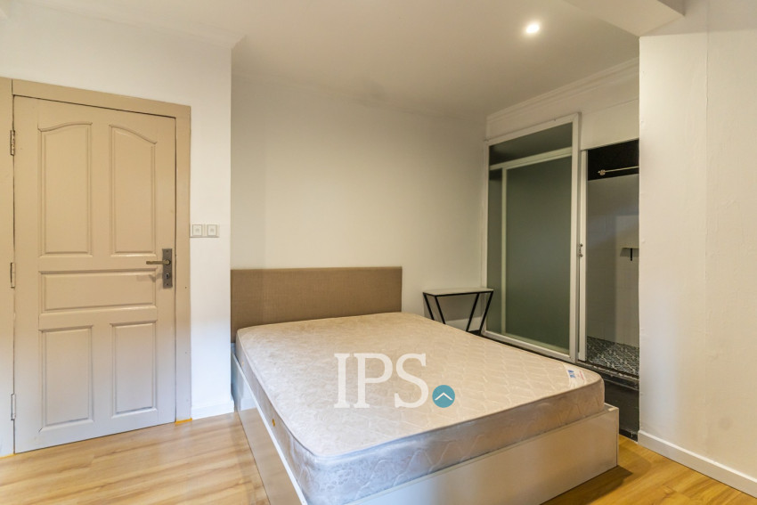 Renovated 3 Bedroom Apartment For Rent - Tonle Bassac, Phnom Penh