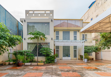 4 Bedroom Villa For Rent - Boeung Kak 1, Phnom Penh thumbnail