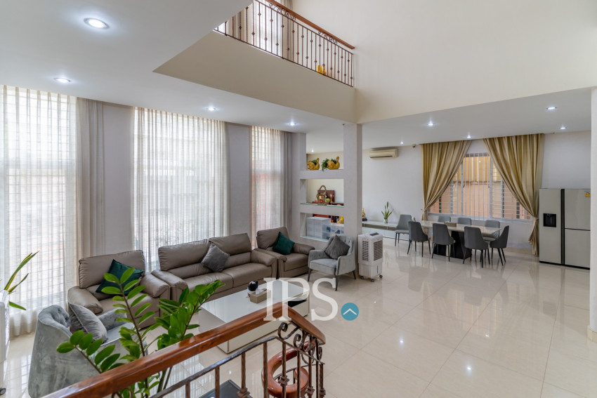 4 Bedroom Villa For Rent - Boeung Kak 1, Phnom Penh