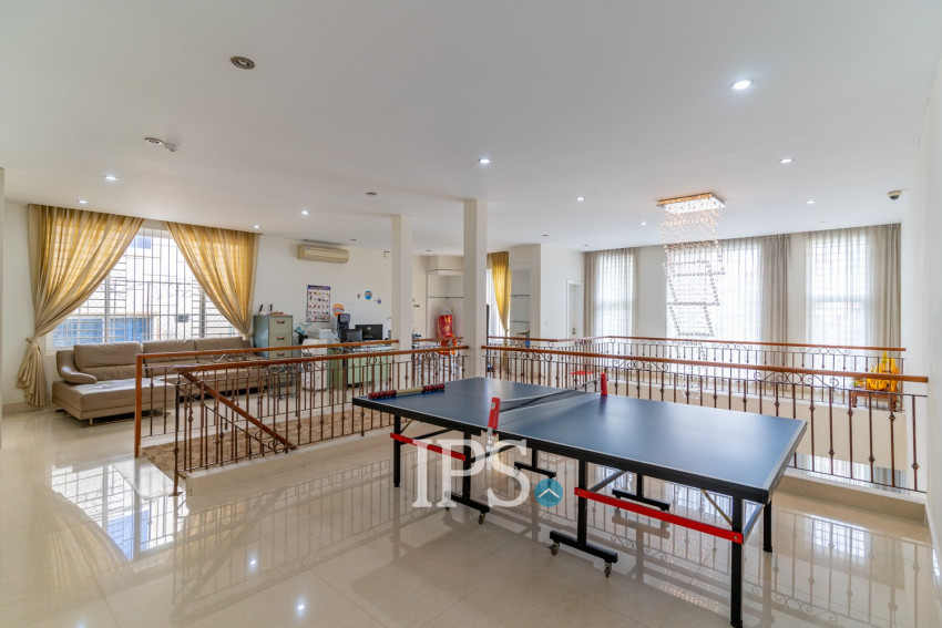 4 Bedroom Villa For Rent - Boeung Kak 1, Phnom Penh