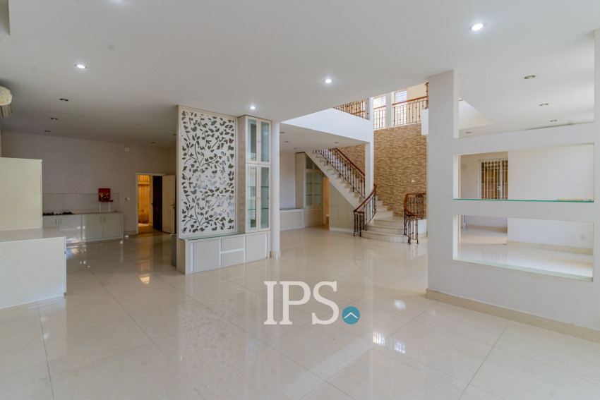 5 Bedroom Villa For Rent - Boeung Kak 1, Phnom Penh