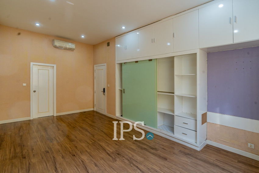 5 Bedroom Villa For Rent - Boeung Kak 1, Phnom Penh