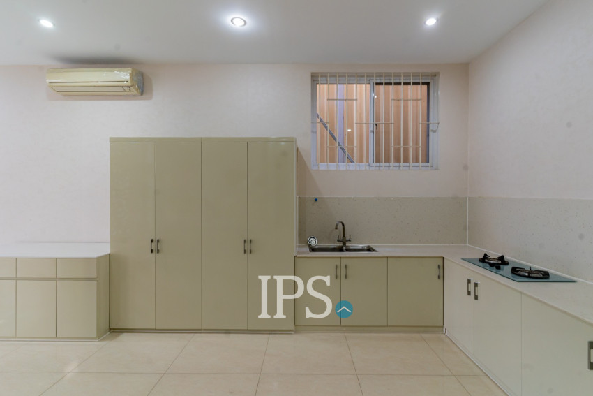 5 Bedroom Villa For Rent - Boeung Kak 1, Phnom Penh