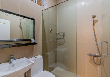 5 Bedroom Villa For Rent - Boeung Kak 1, Phnom Penh thumbnail