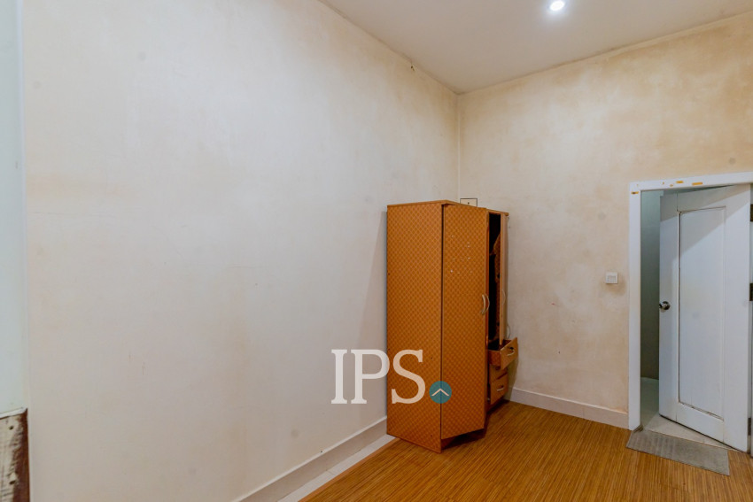 5 Bedroom Villa For Rent - Boeung Kak 1, Phnom Penh